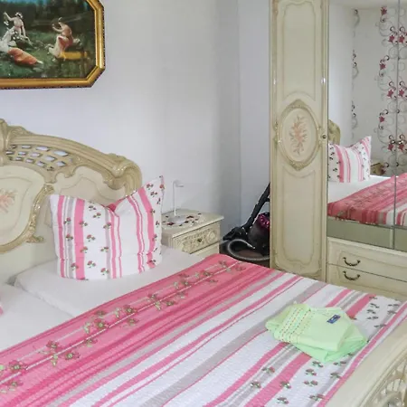 2 Bedroom Stunning In Prázdninový dům