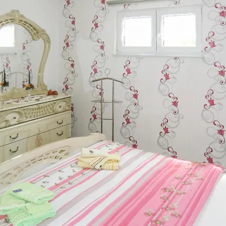 2 Bedroom Stunning In * Ummanz