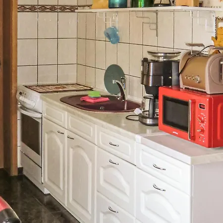 2 Bedroom Stunning In Prázdninový dům *